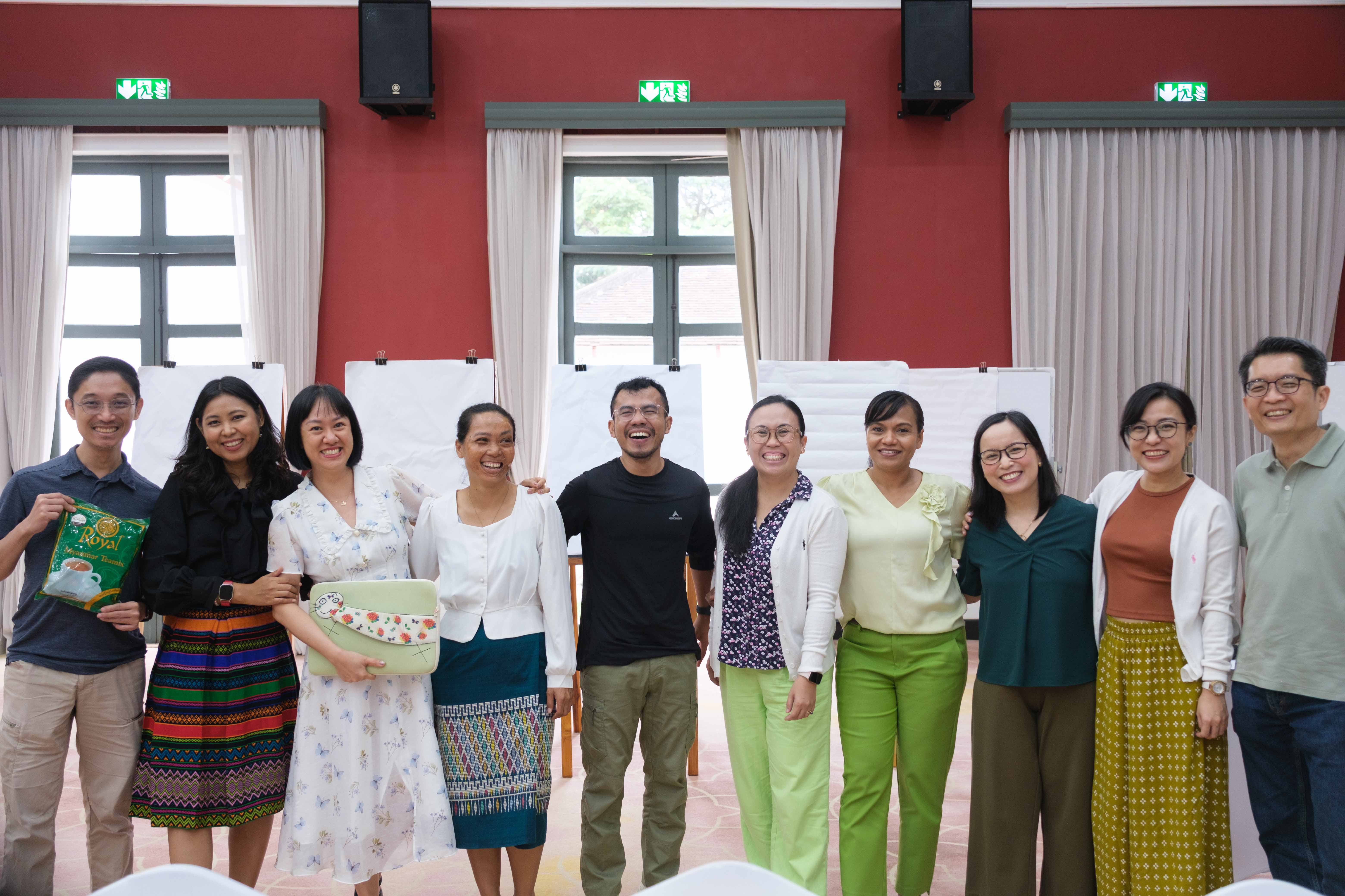 Cohort 2025 Fellows side-by-side celebrating the beginning of the Project Accelerator